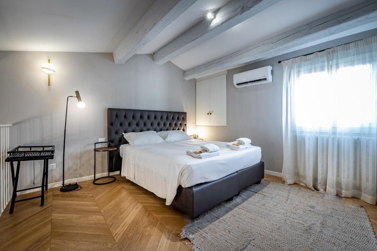 Hs4U Ricasoli Luxury Apartment Near Duomo N. 3 Флоренция Екстериор снимка