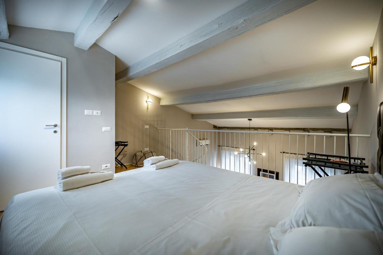 Hs4U Ricasoli Luxury Apartment Near Duomo N. 3 Флоренция Екстериор снимка